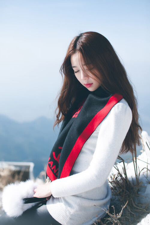 “壁球：谁才是速度与反应的王者？高新区全民健身馆上演极速之战”