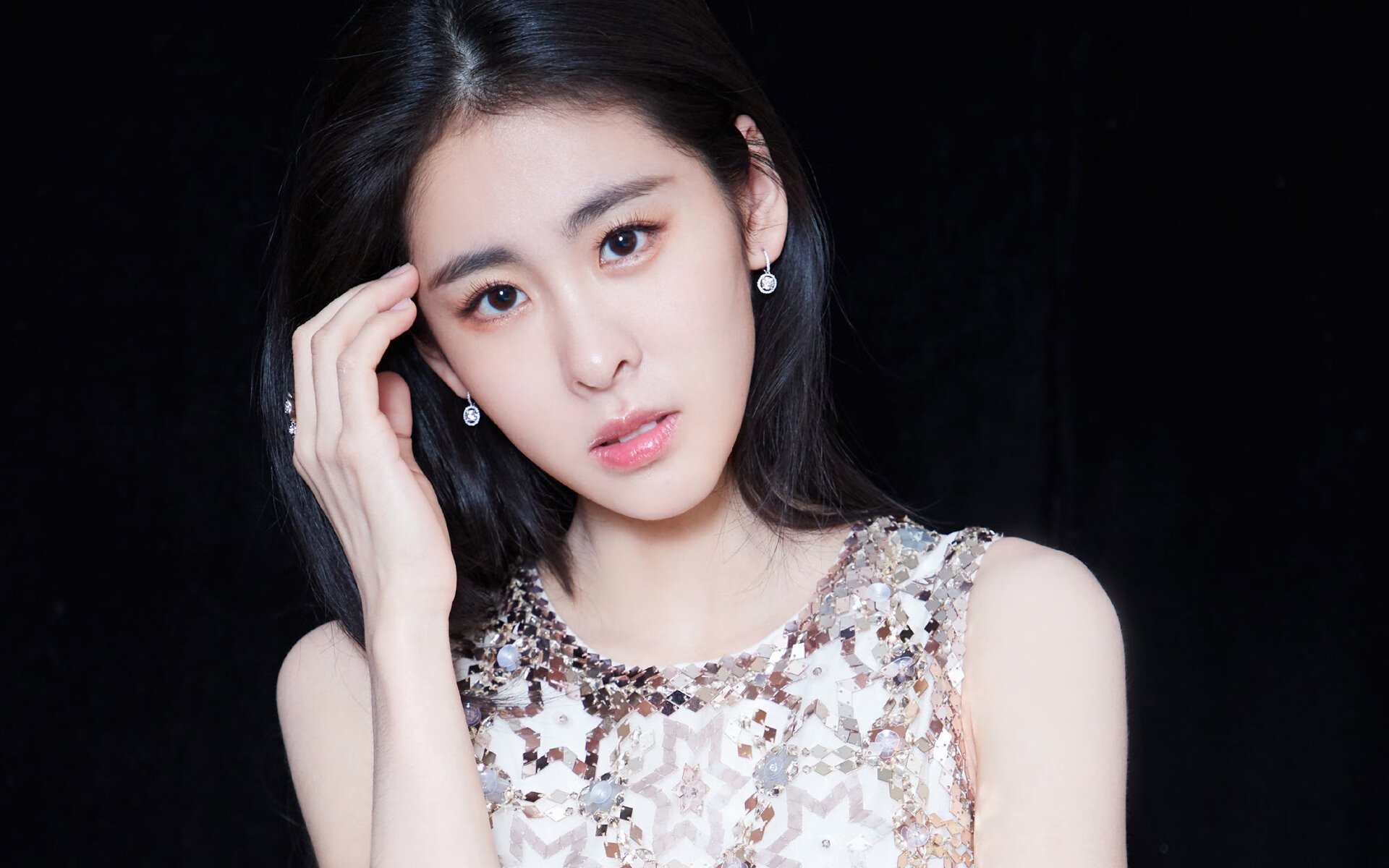 湖边赛事频传捷报，天府新区迎高光时刻，陈家跟蒋家什么关系