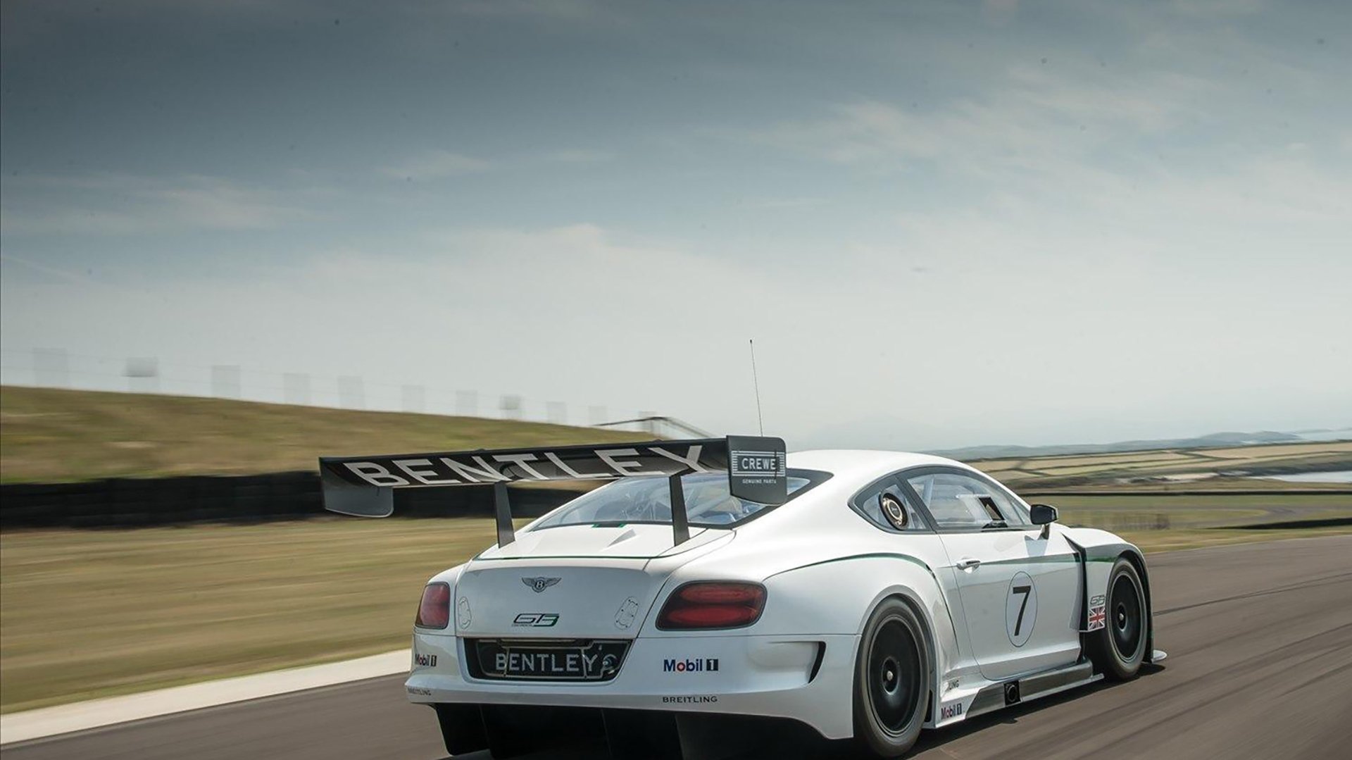 世界杯高潮频现：精彩瞬间万众瞩目！，世界杯超燃视频